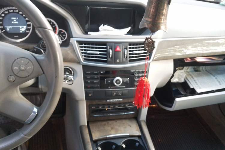 Used Mercedes-Benz E-Class 2009 E 300 Elegant Model Audio And AC Panel