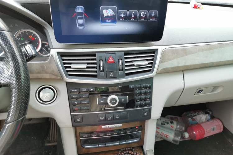 Used Mercedes-Benz E-Class  Audio And AC Panel