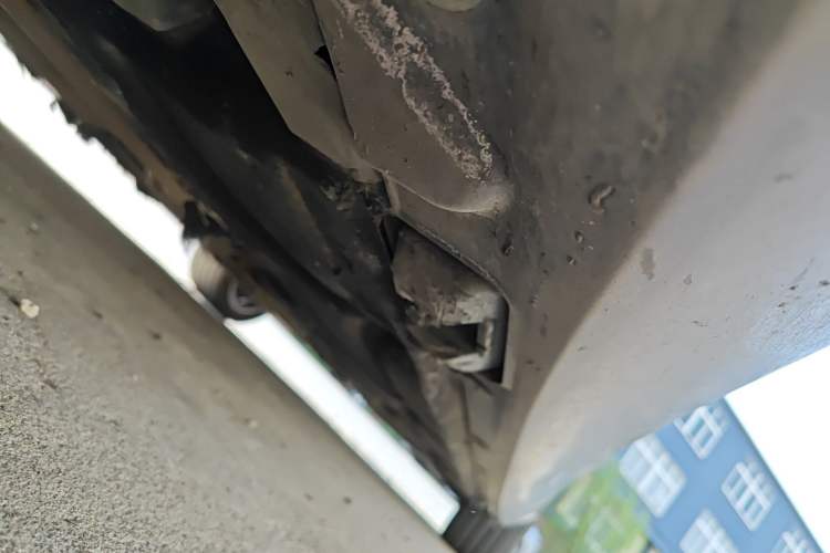 Used Mercedes-Benz E-Class 2009 E 300 Fashion Model Chassis Front Left