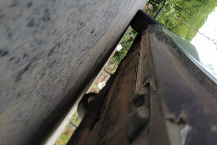 Used Mercedes-Benz E-Class  Chassis Front Right