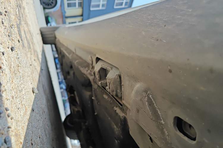 Used Mercedes-Benz E-Class 2009 E 300 Fashion Model Chassis Front Right