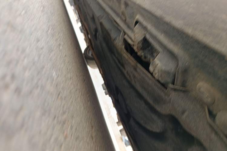 Used Mercedes-Benz E-Class 2009 E 300 Fashion Model Chassis Rear Left