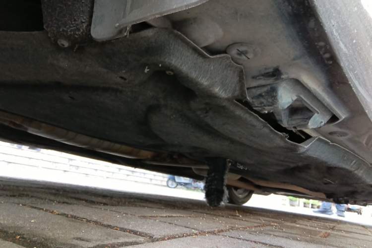Used Mercedes-Benz E-Class 2009 E 300 Elegant Model Chassis Rear Right