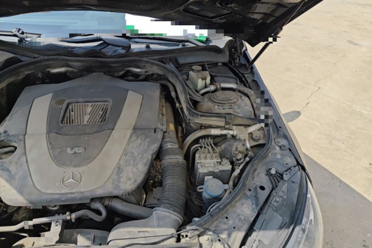 Used Mercedes-Benz E-Class 2009 E 300 Fashion Model Engine Bay Left