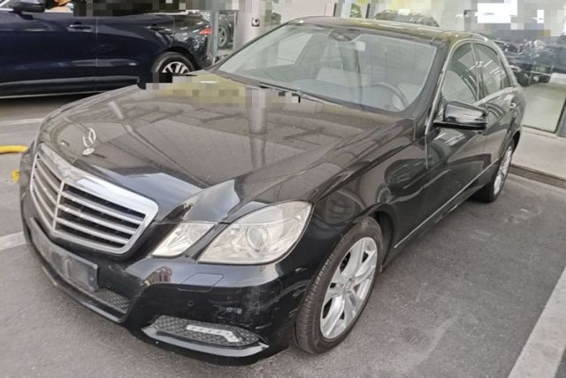 Used Mercedes-Benz E-Class 2009 E 300 Elegant Model