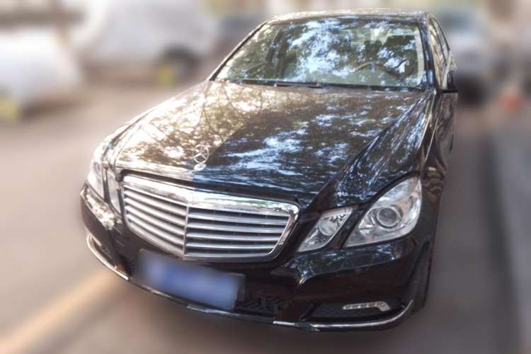 Used Mercedes-Benz E-Class 2009 E 300 Elegant Model Front