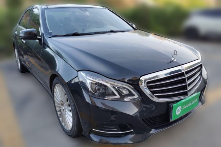 Used Mercedes-Benz E-Class  Front Right 45 Deg