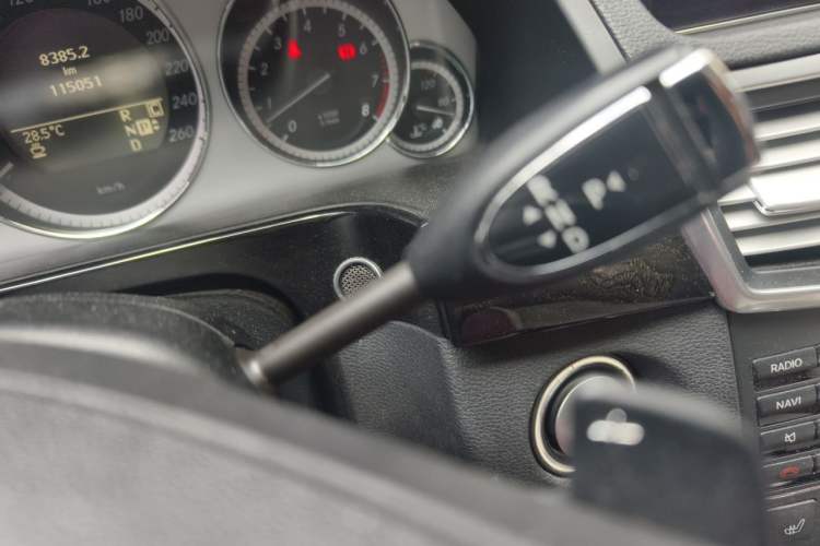 Used Mercedes-Benz E-Class 2009 E 300 Fashion Model Gear Lever