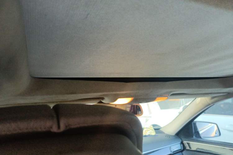 Used Mercedes-Benz E-Class 2009 E 300 Fashion Model Headliner