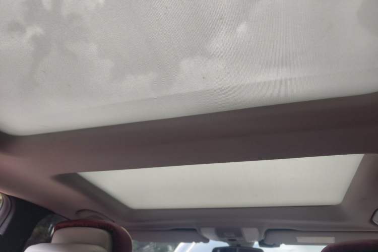Used Mercedes-Benz E-Class 2009 E 300 Fashion Model Headliner