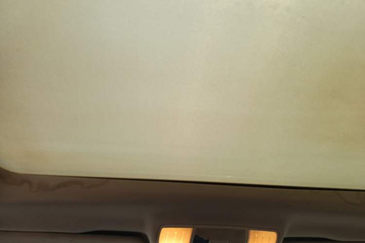 Used Mercedes-Benz E-Class 2009 E 300 Fashion Model Headliner