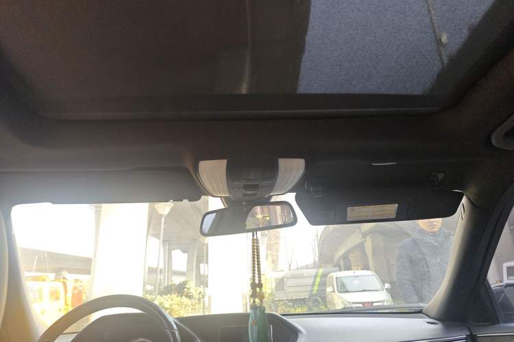Used Mercedes-Benz E-Class 2009 E 300 Fashion Model Headliner