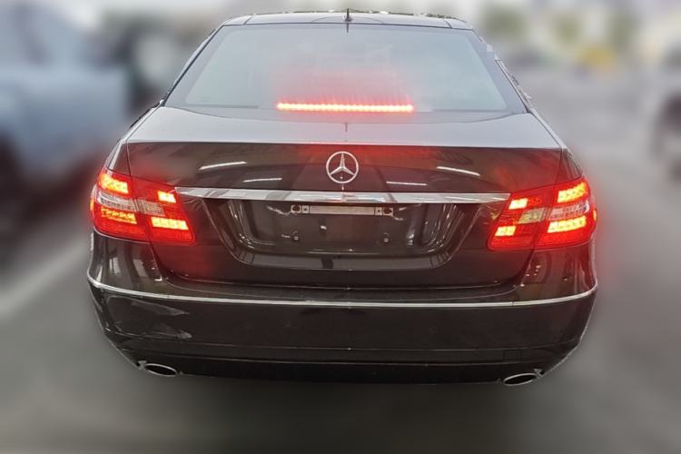 Used Mercedes-Benz E-Class 2009 E 300 Elegant Model Rear