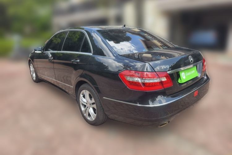Used Mercedes-Benz E-Class 2009 E 300 Fashion Model Rear Left 45 Deg