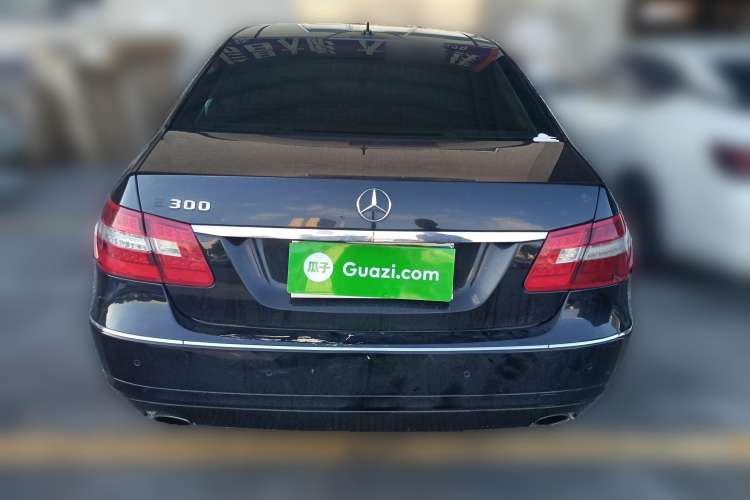 Used Mercedes-Benz E-Class 2009 E 300 Fashion Model Rear