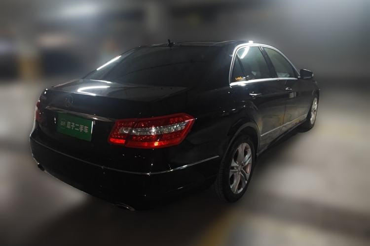 Used Mercedes-Benz E-Class 2009 E 300 Fashion Model Rear Right 45 Deg