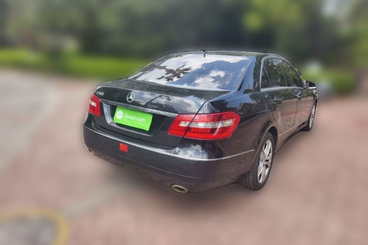 Used Mercedes-Benz E-Class 2009 E 300 Fashion Model Rear Right 45 Deg