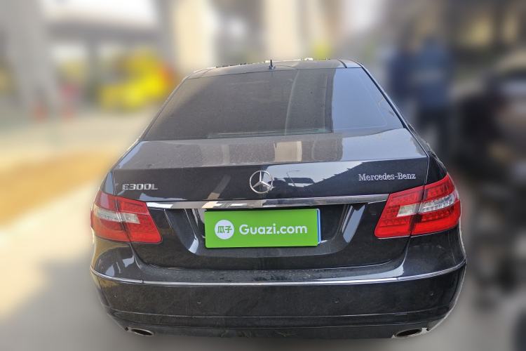 Used Mercedes-Benz E-Class 2009 E 300 Fashion Model Rear