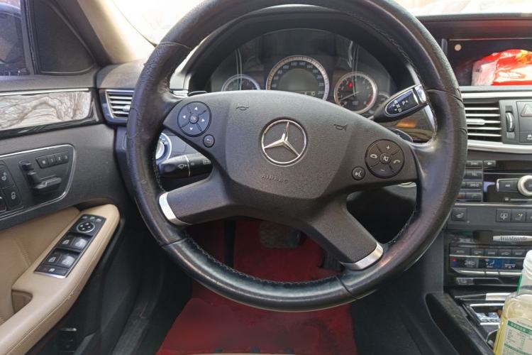 Used Mercedes-Benz E-Class 2009 E 300 Fashion Model Steering Wheel