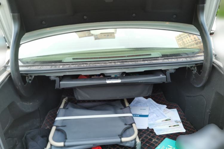 Used Mercedes-Benz E-Class  Trunk