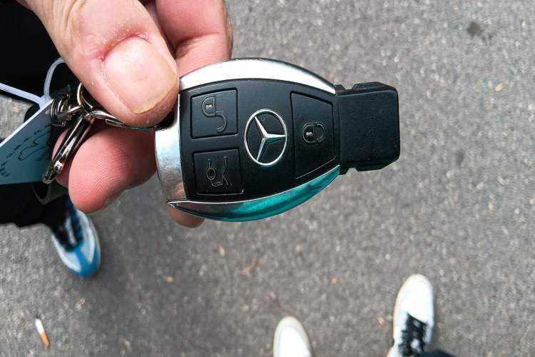 Used Mercedes-Benz E-Class 2009 E 300 Fashion Model Vehicle Key