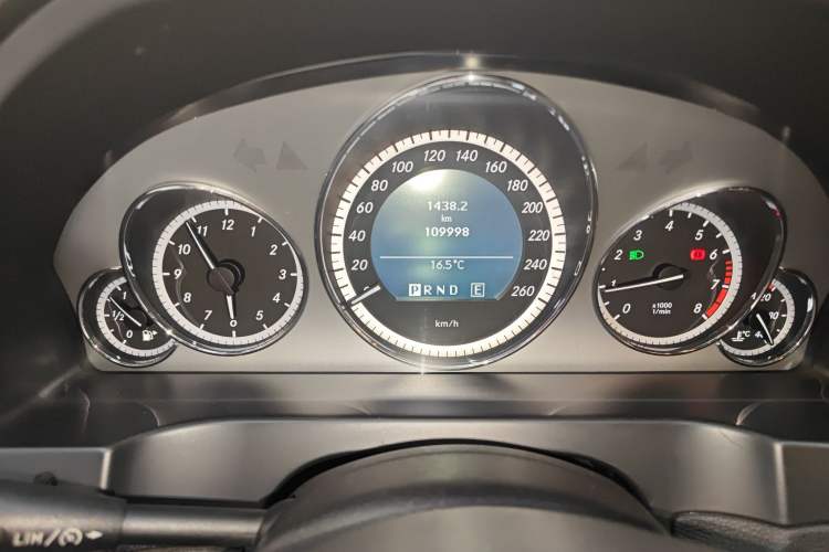 Used Mercedes-Benz E-Class 2009 E 350 Coupe Instrument Cluster