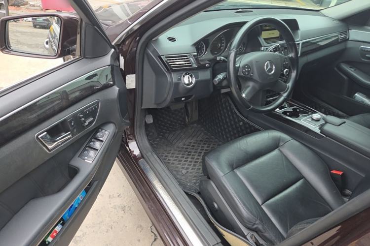 Used Mercedes-Benz E-Class 2009 E 300 Fashion Model Driver Seat