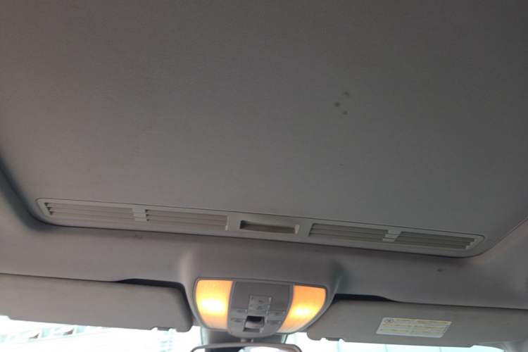 Used Mercedes-Benz E-Class 2009 E 300 Fashion Model Headliner