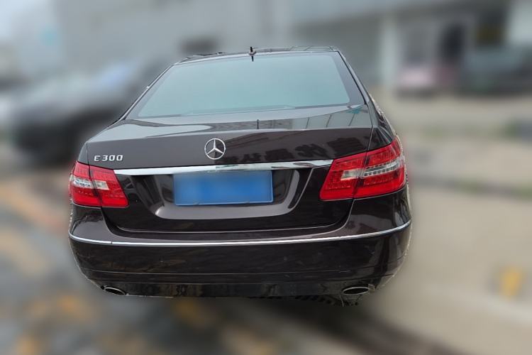 Used Mercedes-Benz E-Class 2009 E 300 Fashion Model Rear