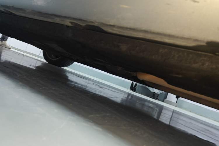 Used Mercedes-Benz E-Class 2009 E 300 Fashion Model Chassis Front Right