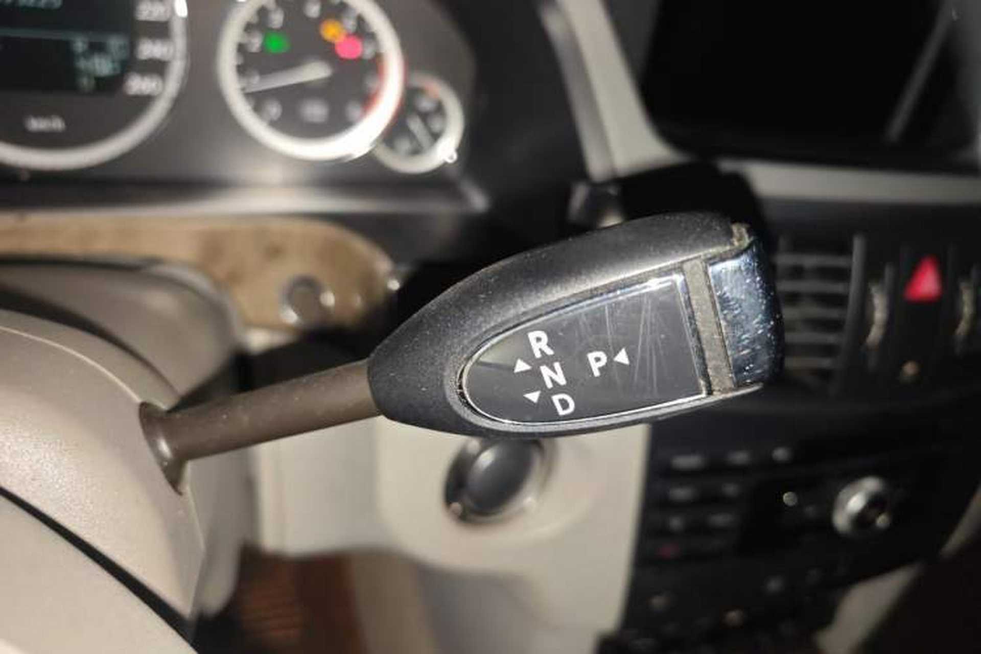 Used Mercedes-Benz E-Class 2009 E 300 Elegant Model Gear Lever