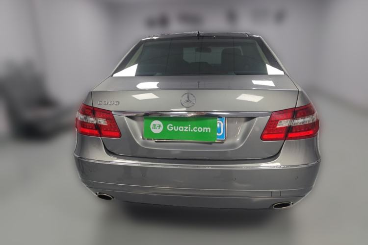 Used Mercedes-Benz E-Class 2009 E 300 Fashion Model Rear