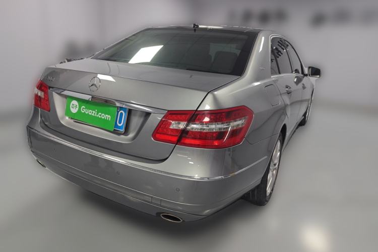 Used Mercedes-Benz E-Class 2009 E 300 Fashion Model Rear Right 45 Deg