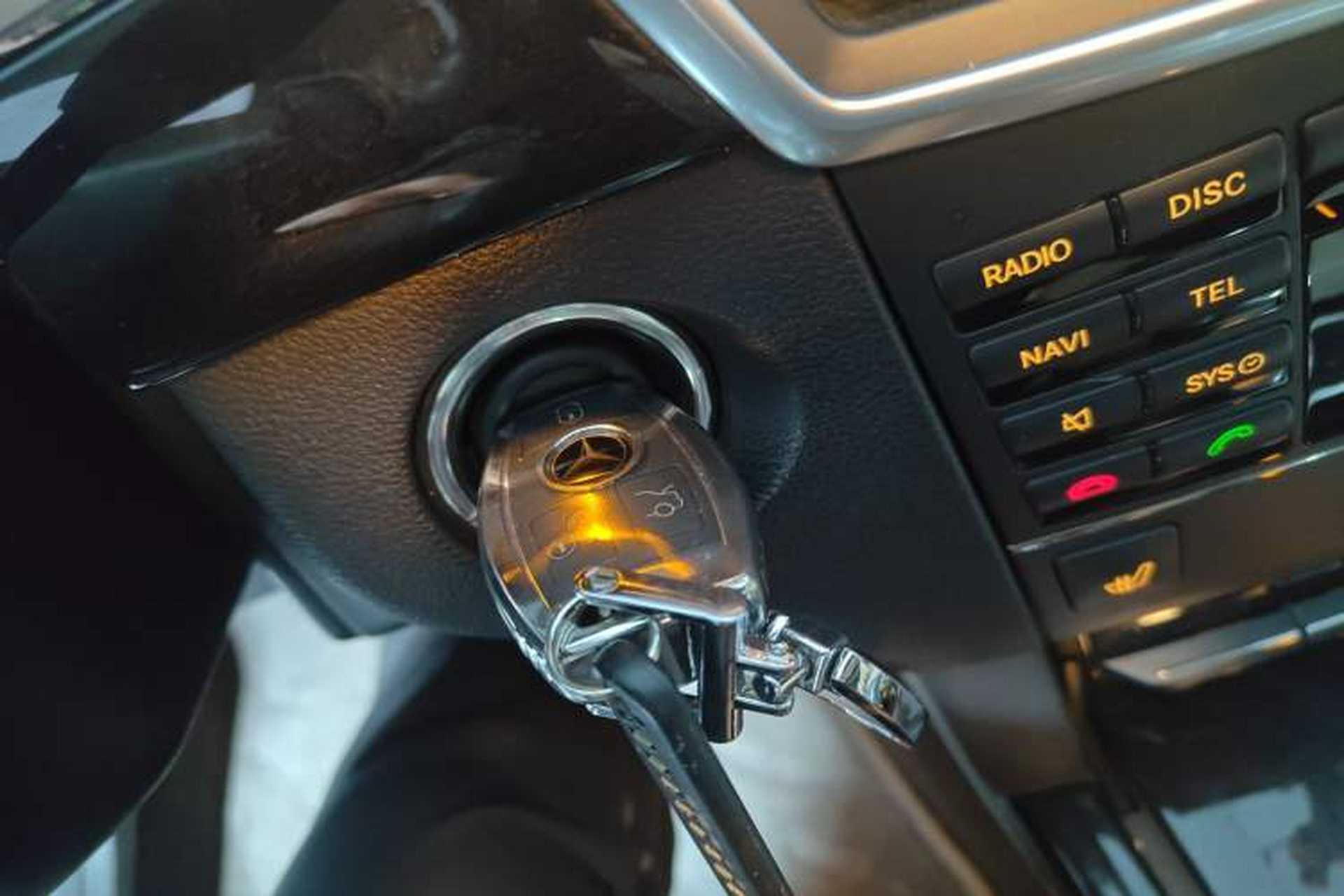 Used Mercedes-Benz E-Class 2009 E 300 Fashion Model Vehicle Key