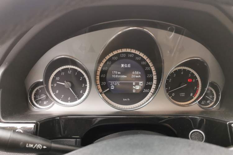 Used Mercedes-Benz E-Class 2009 E 300 Fashion Model Instrument Cluster