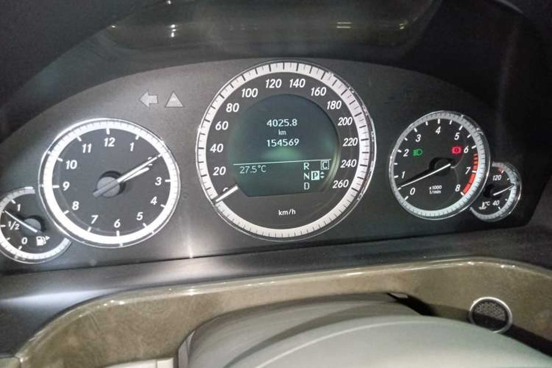 Used Mercedes-Benz E-Class 2009 E 300 Elegant Model Odometer Close Up