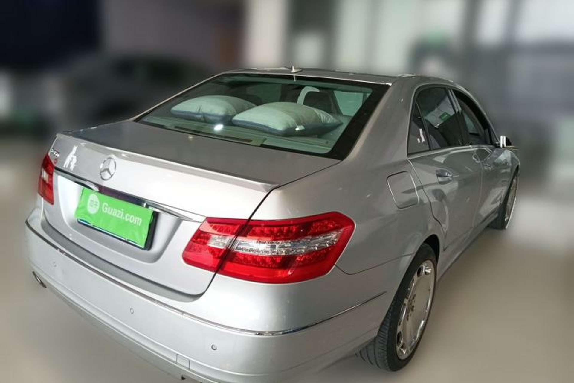 Used Mercedes-Benz E-Class 2009 E 300 Elegant Model Rear Right 45 Deg