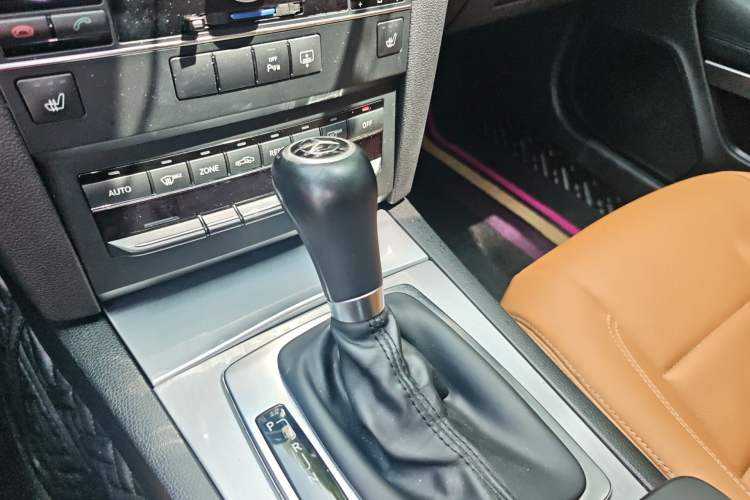 Used Mercedes-Benz E-Class 2009 E 350 Coupe Gear Lever
