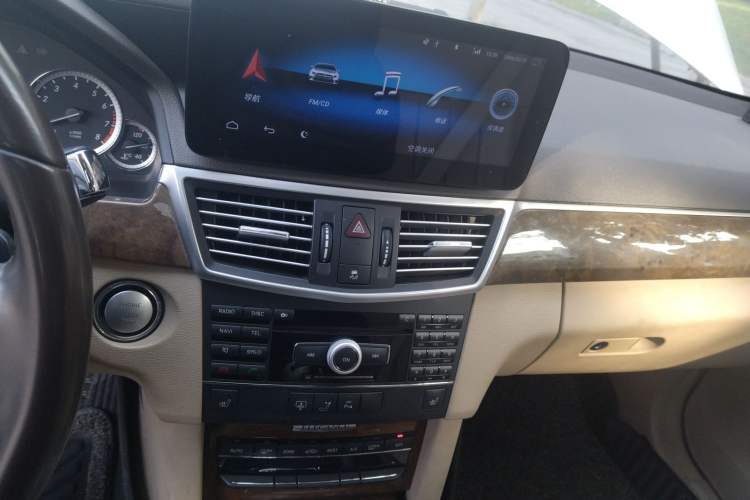 Used Mercedes-Benz E-Class 2009 E 300 Elegant Model Audio And AC Panel