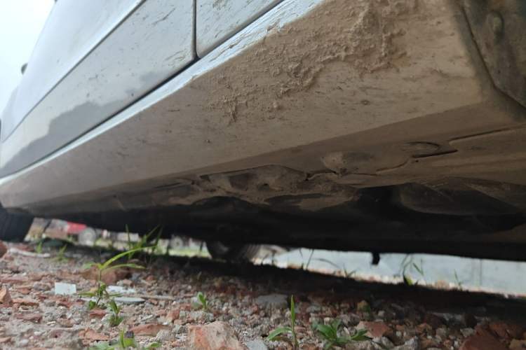 Used Mercedes-Benz E-Class 2009 E 300 Fashion Model Chassis Front Right