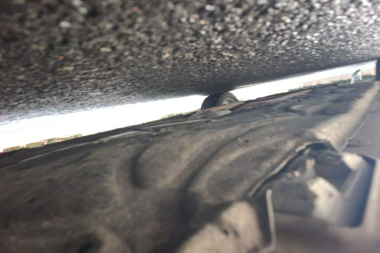 Used Mercedes-Benz E-Class 2009 E 300 Elegant Model Chassis Rear Left