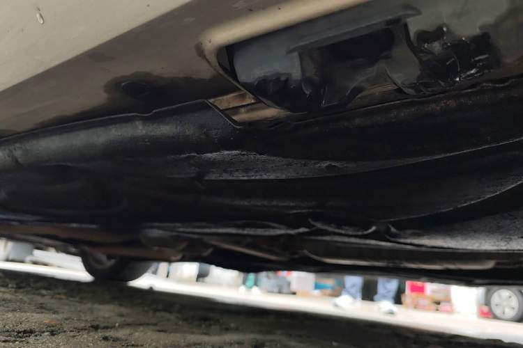 Used Mercedes-Benz E-Class 2009 E 300 Fashion Model Chassis Rear Left