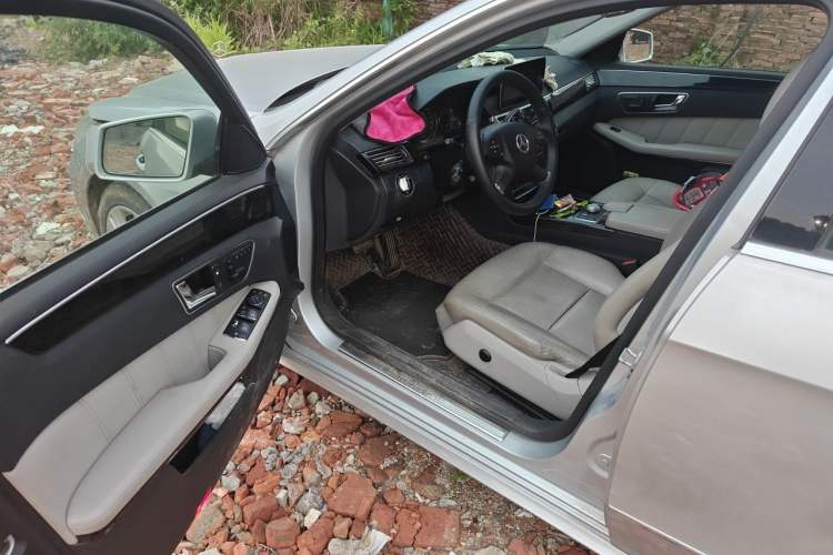 Used Mercedes-Benz E-Class 2009 E 300 Fashion Model Driver Seat