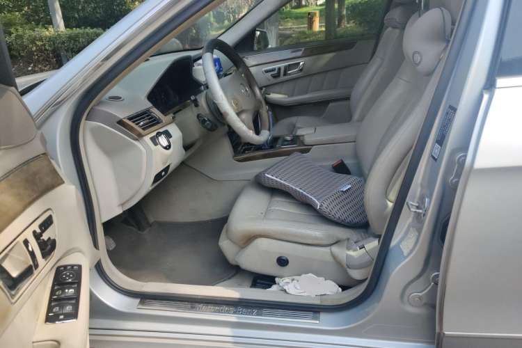 Used Mercedes-Benz E-Class 2009 E 300 Elegant Model Driver Seat