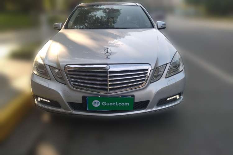 Used Mercedes-Benz E-Class 2009 E 300 Elegant Model Front