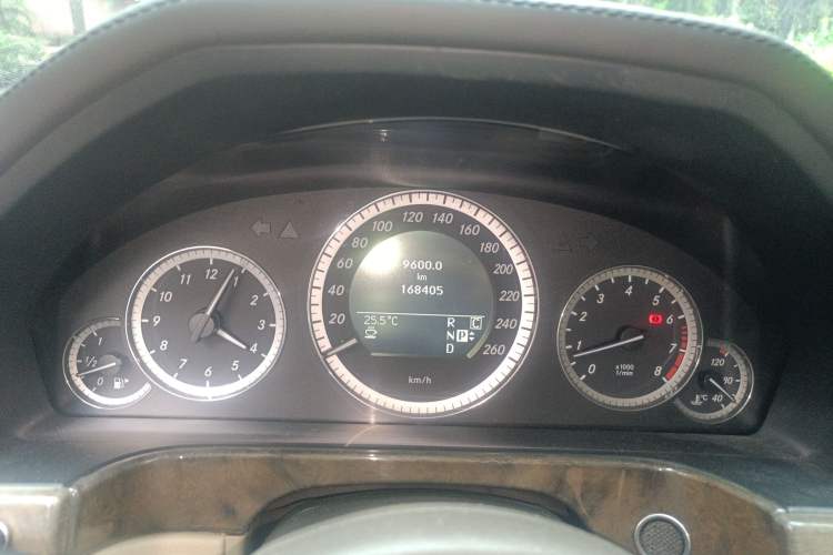 Used Mercedes-Benz E-Class 2009 E 300 Elegant Model Instrument Cluster