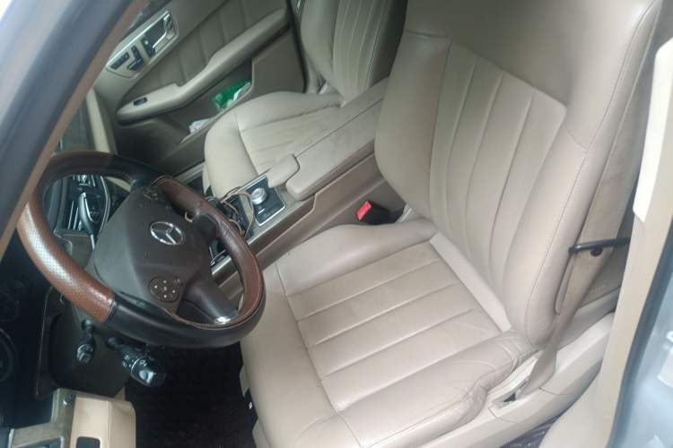 Used Mercedes-Benz E-Class 2009 E 300 Elegant Model Left Front Seat