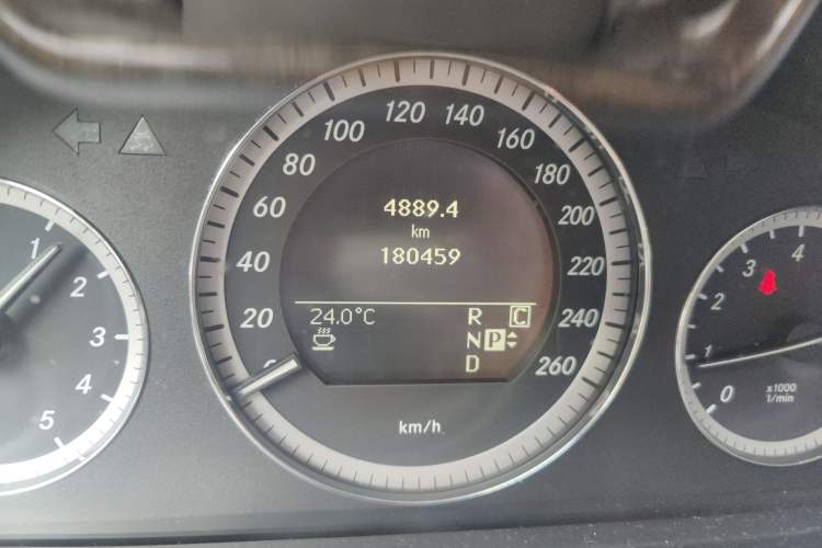 Used Mercedes-Benz E-Class 2009 E 300 Elegant Model Odometer Close Up