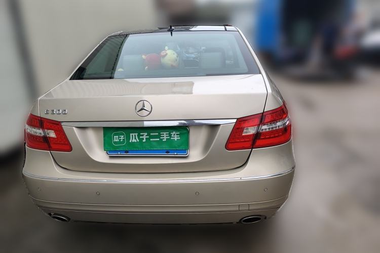 Used Mercedes-Benz E-Class 2009 E 300 Fashion Model Rear