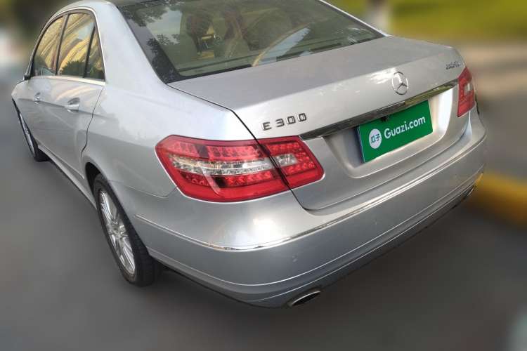 Used Mercedes-Benz E-Class 2009 E 300 Elegant Model Rear Left 45 Deg